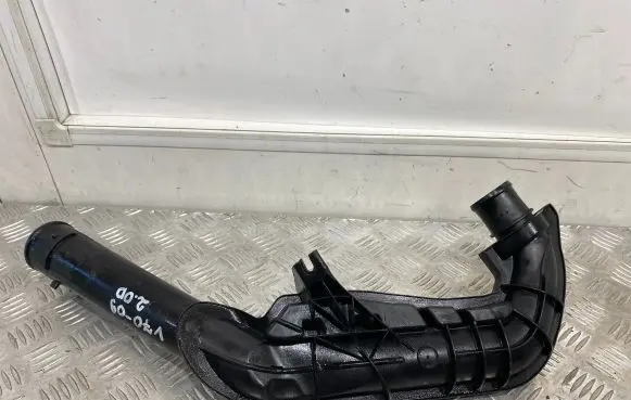 Volvo V70 Intercooler hose/pipe 6G916K683A