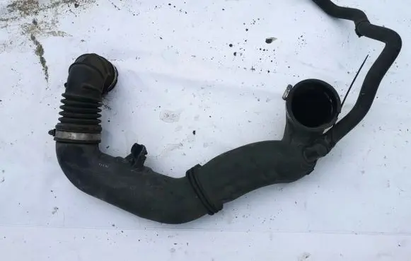 Subaru Forester SH Air intake hose/pipe a12ag05