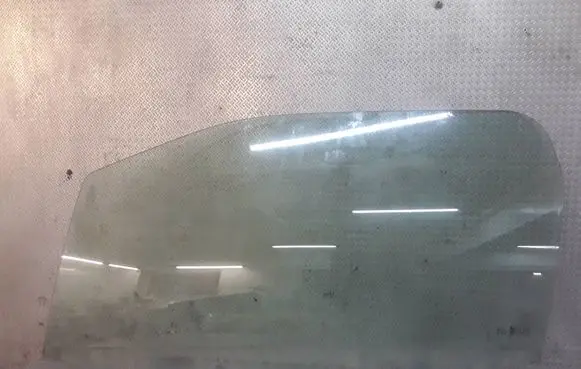 Citroen DS3 Front door window/glass (coupe) 