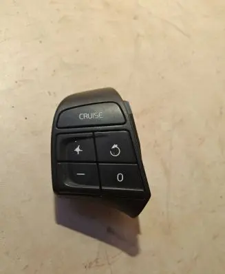 Volvo S40 Steering wheel buttons/switches 30710722 05W36