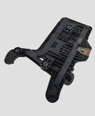 Volkswagen Golf V Battery tray 1K0915333