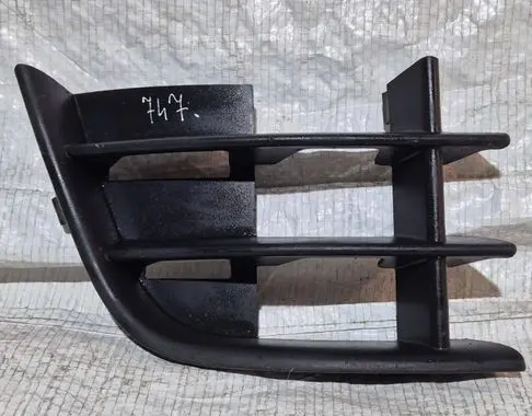 Skoda Fabia Mk2 (5J) Front bumper lower grill
