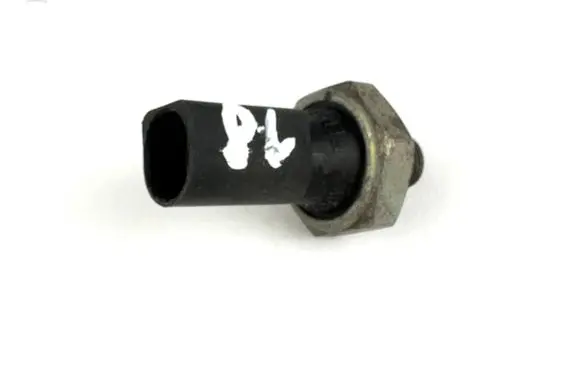Audi 100 S4 C4 Oil pressure sensor 06a919081a