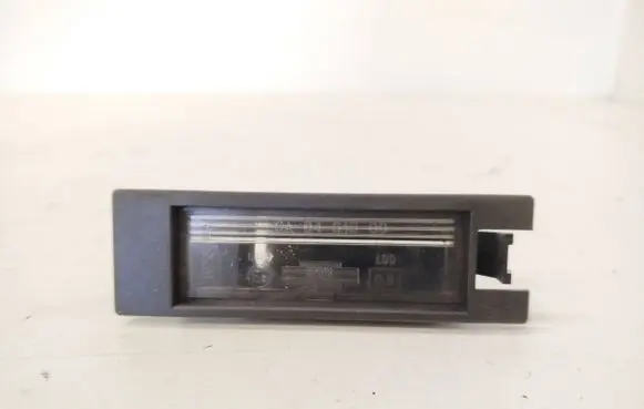 Opel Zafira B Number plate light E357581