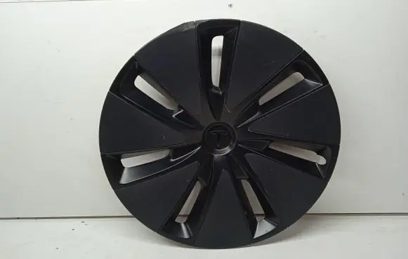 Tesla Model 3 R18 wheel hub/cap/trim 134423100B