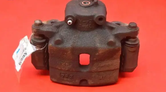 Hyundai i40 Front brake caliper