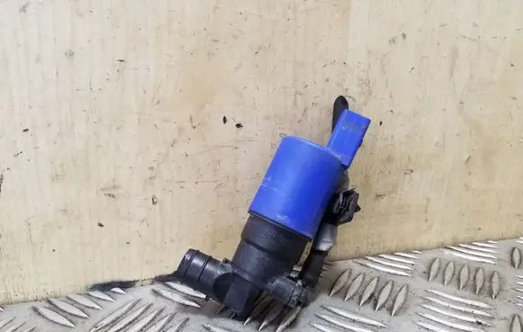 Jaguar XF X260 Headlight washer pump AV6113K082AA