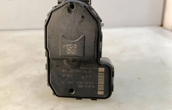 Mercedes-Benz E W212 Throttle valve A6510900470 0280750573 DK0040