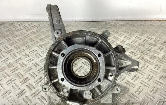 Porsche 911 996 Rear wheel hub 99633161206