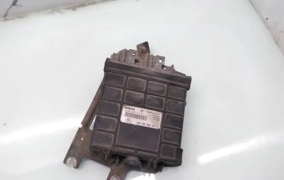 Volkswagen PASSAT B4 Engine control unit/module 028906021AK