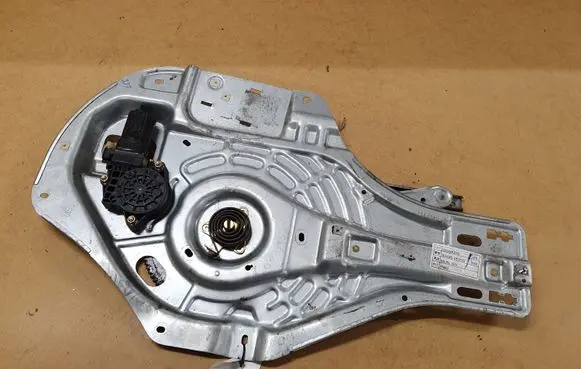 Hyundai Tucson JM Front door window regulator with motor 824802E010