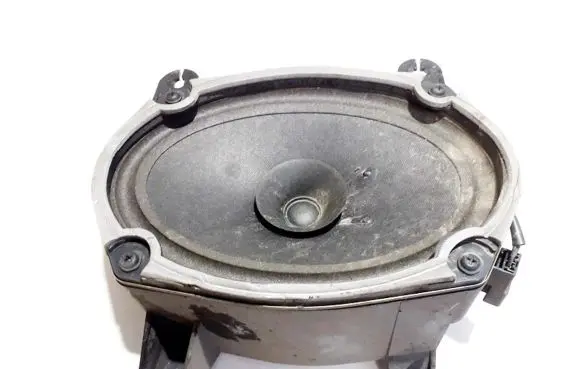 Hyundai Trajet Front door speaker 963603a500