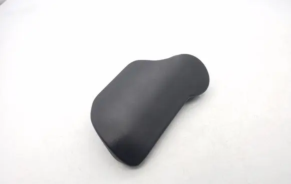 Engine bonnet (hood) release handle