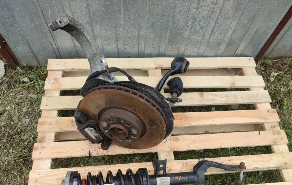 BMW 5 F10 F11 Front wheel hub spindle knuckle