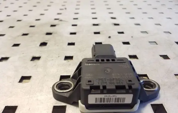 Toyota Avensis T270 ESP acceleration yaw rate sensor 891830F010