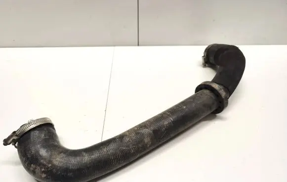 Intercooler hose/pipe
