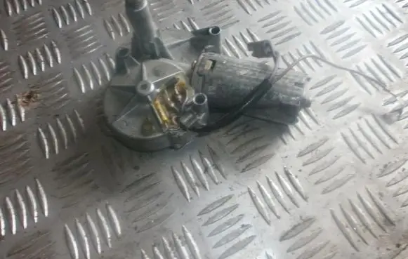 Ford Escort Rear window wiper motor SWMP403099