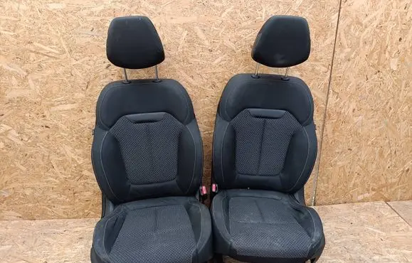 Renault Kadjar Seat set 
