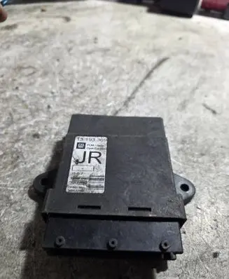 Renault Scenic I Door control unit/module 13193369