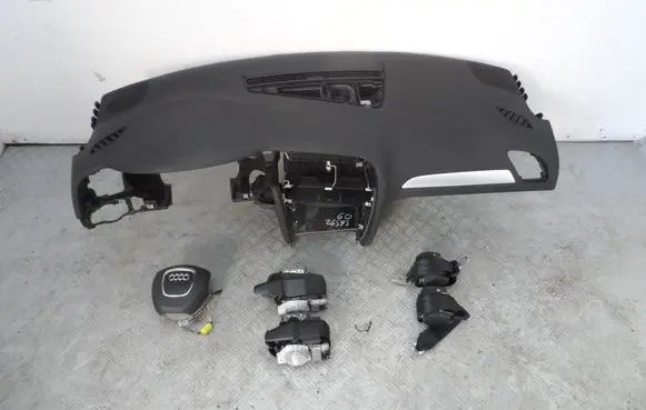 Audi A4 S4 B8 8K Dashboard 