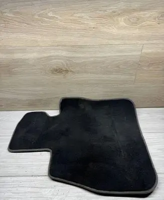 BMW 1 F40 Front floor mat 51479471192
