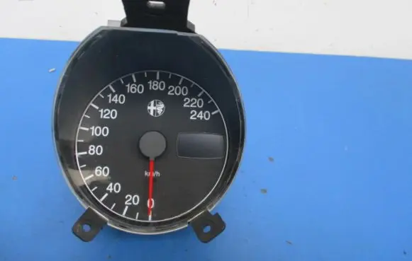 Alfa Romeo 156 Speedometer (instrument cluster)