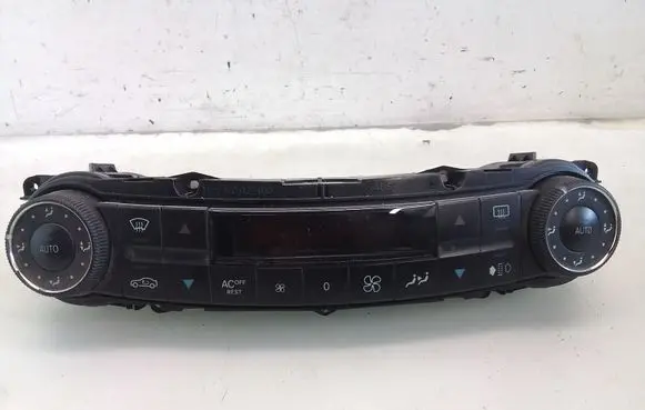 Mercedes-Benz E W211 Climate control unit 2118300685