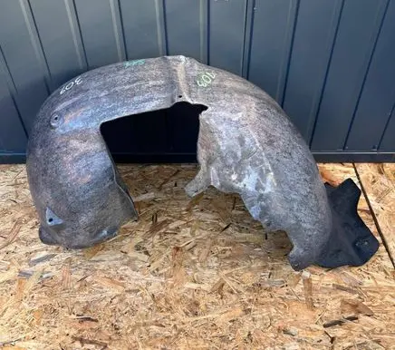 Audi TT TTS Mk2 Front arch 8J0821172