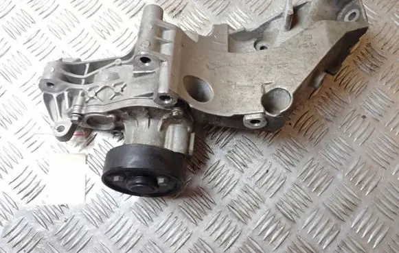 BMW 1 F20 F21 Water pump 7644804