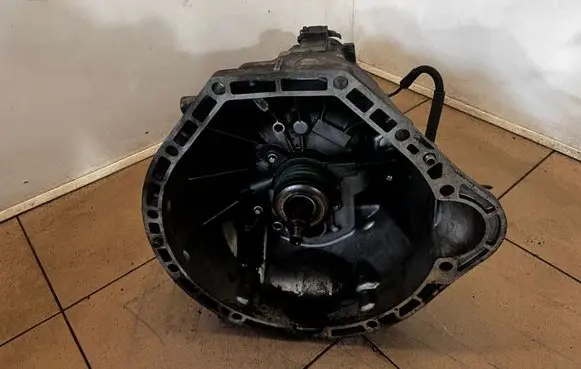 Mercedes-Benz E W211 Manual 6 speed gearbox R2032610501
