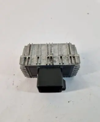 Glow plug pre-heat relay