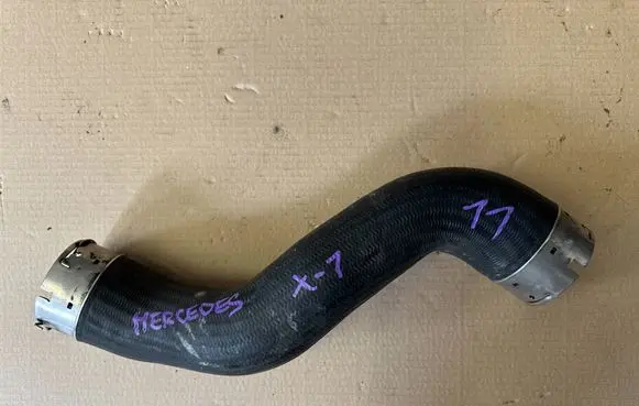 Intercooler hose/pipe