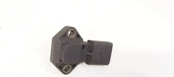 Volkswagen Bora Air pressure sensor 038906051 0281002177
