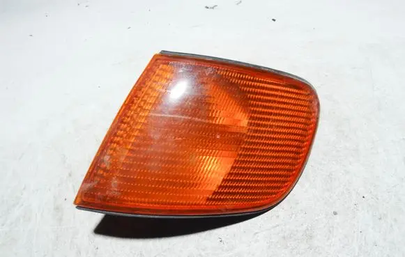 Audi 100 S4 C4 Front indicator light