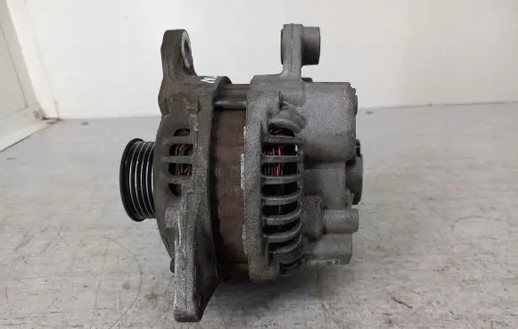 Mazda 3 I Generator/alternator ZJ01A2TC0091