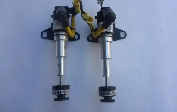 Nissan 370Z Bonnet Pedestrian Airbag Actuator 