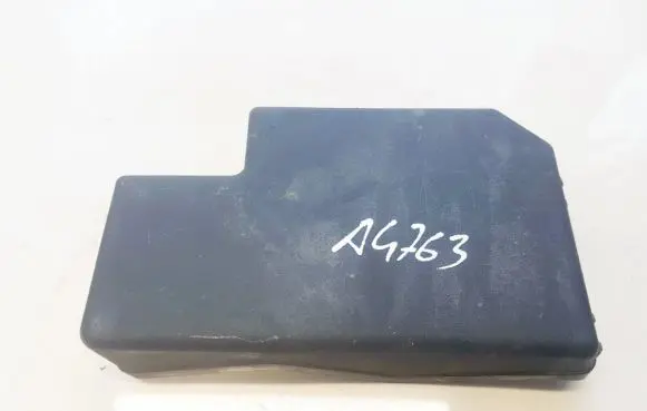 Toyota RAV 4 (XA30) Fuse box cover 8266242180 82662-42180