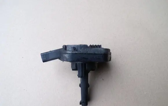 Volkswagen Touran I Oil level sensor 6PR008079