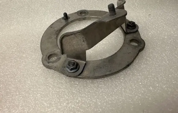Coil spring mount