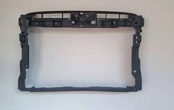 Volkswagen PASSAT B8 Radiator support slam panel 3G0805588AD