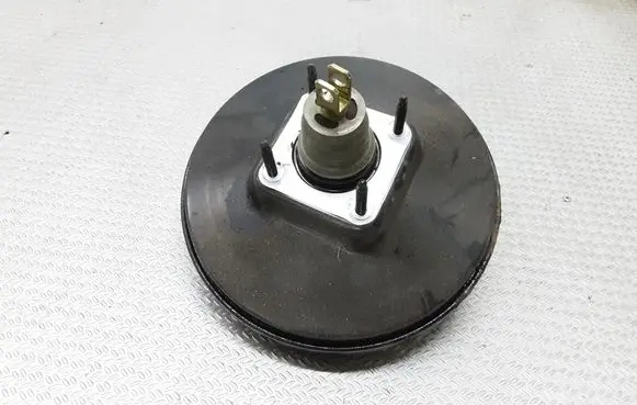 Volvo S40 Brake booster