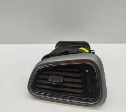 Renault Kadjar Dashboard side air vent grill/cover trim 00189100