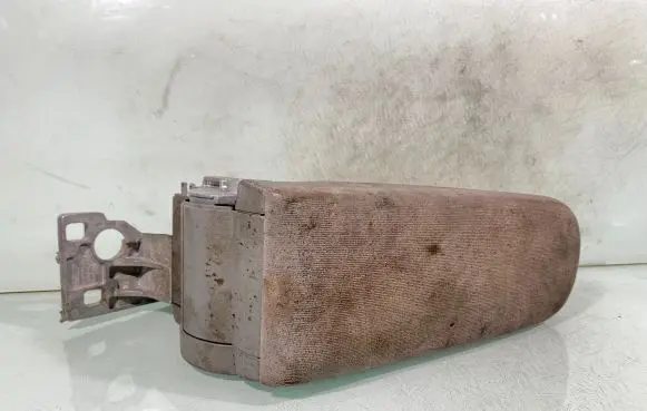 Volkswagen PASSAT B5 Armrest 3b0864273