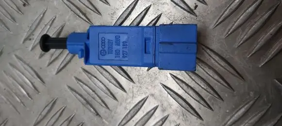 Clutch pedal sensor
