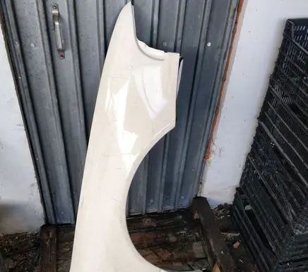 Audi A8 S8 D2 4D Fender