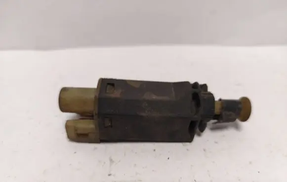 Volkswagen Golf III Brake pedal sensor switch 322945515