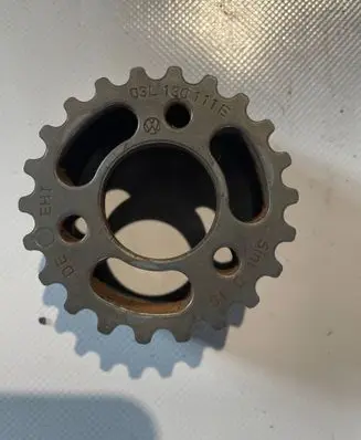 Volkswagen Touran II Fuel pump gear (pulley) 03L130111E