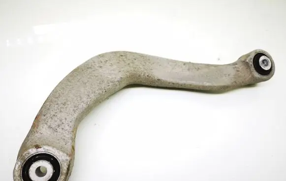 Rear control arm