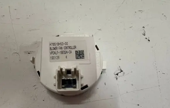 Mazda CX-3 Heater blower motor/fan resistor H7651BHS300
