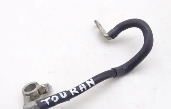 Volkswagen Touran I Negative earth cable (battery)
